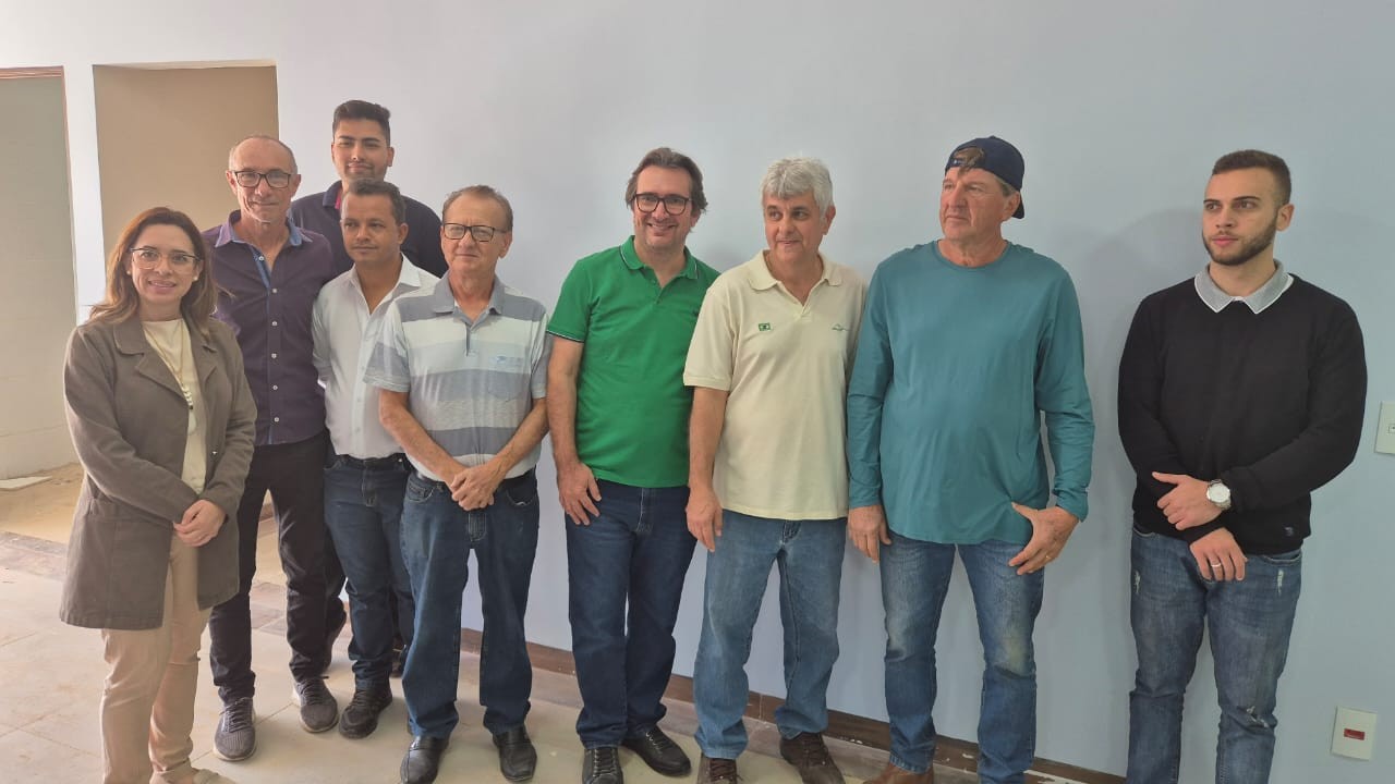 Vereadores visitam obra e conhecem estrutura do Hospital Regional São Pedro